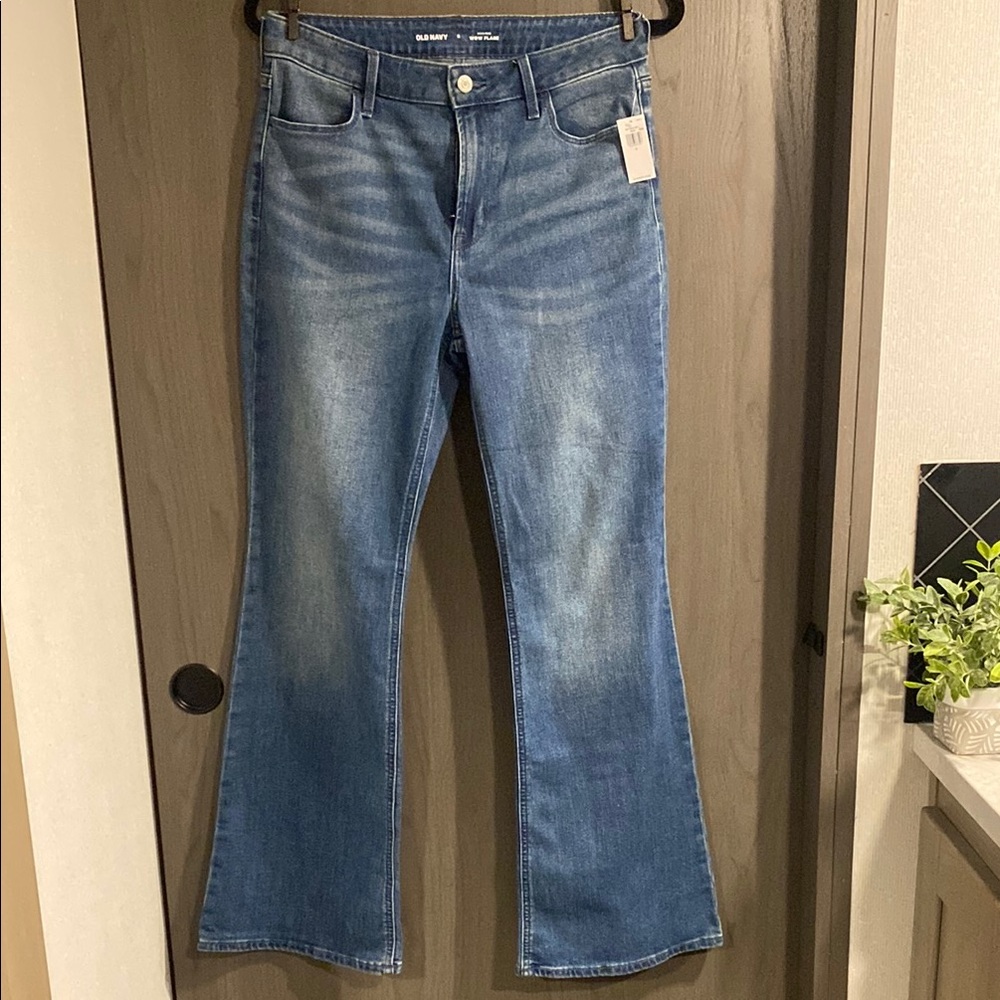 Old Navy Flare Women's Jeans in Classic Blue